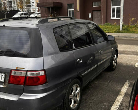 Сірий Кіа Каренс, об'ємом двигуна 1.8 л та пробігом 300 тис. км за 2600 $, фото 4 на Automoto.ua