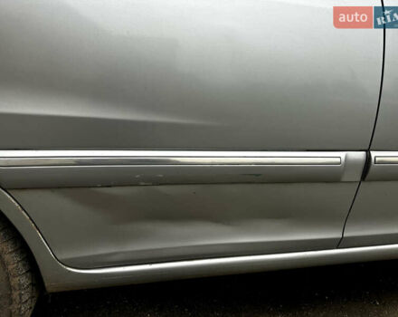 Сірий Кіа Каренс, об'ємом двигуна 1.8 л та пробігом 207 тис. км за 4990 $, фото 14 на Automoto.ua