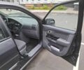 Серый Киа Каренс, объемом двигателя 2 л и пробегом 174 тыс. км за 5000 $, фото 13 на Automoto.ua