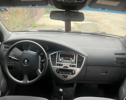 Киа Каренс 2005 в Тернополе на Automoto.ua Серый Киа Каренс, объемом двигателя 1.99 л и пробегом 139 тыс. км за 4500 $, фото 8 на Automoto.ua