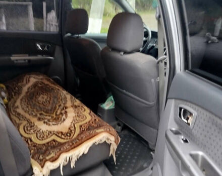 Серый Киа Каренс, объемом двигателя 1.99 л и пробегом 200 тыс. км за 6200 $, фото 16 на Automoto.ua