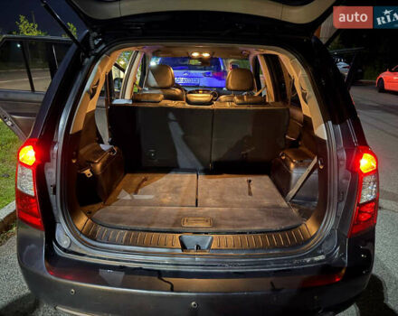 Киа Каренс 2006 в Черновцах на Automoto.ua Серый Киа Каренс, объемом двигателя 2 л и пробегом 250 тыс. км за 6000 $, фото 9 на Automoto.ua