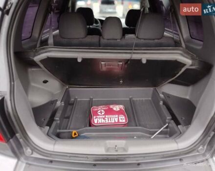 Сірий Кіа Каренс, об'ємом двигуна 1.59 л та пробігом 218 тис. км за 4800 $, фото 8 на Automoto.ua