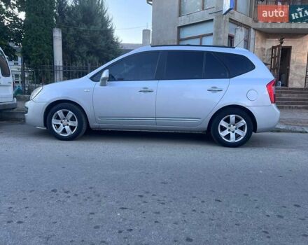 Серый Киа Каренс, объемом двигателя 2 л и пробегом 206 тыс. км за 5200 $, фото 12 на Automoto.ua