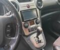 Серый Киа Каренс, объемом двигателя 2 л и пробегом 352 тыс. км за 4950 $, фото 6 на Automoto.ua