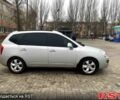 Серый Киа Каренс, объемом двигателя 2 л и пробегом 1 тыс. км за 6500 $, фото 1 на Automoto.ua