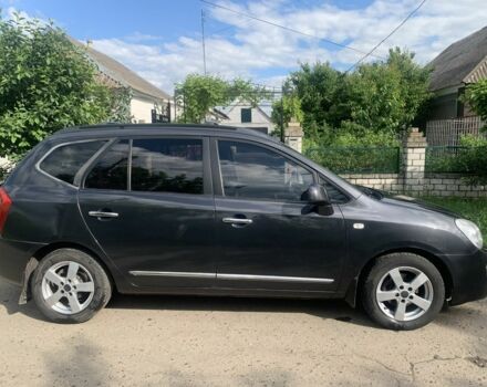 Серый Киа Каренс, объемом двигателя 2 л и пробегом 350 тыс. км за 4900 $, фото 5 на Automoto.ua