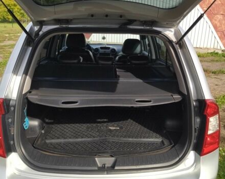 Сірий Кіа Каренс, об'ємом двигуна 2 л та пробігом 219 тис. км за 6600 $, фото 10 на Automoto.ua