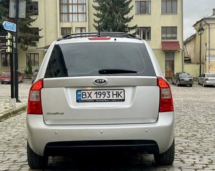 Серый Киа Каренс, объемом двигателя 2 л и пробегом 173 тыс. км за 6700 $, фото 5 на Automoto.ua