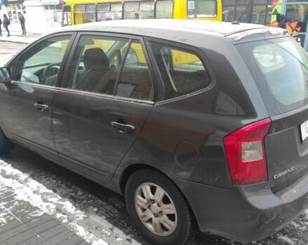 Киа Каренс 2007 в Киеве на Automoto.ua Серый Киа Каренс, объемом двигателя 2 л и пробегом 450 тыс. км за 2700 $, фото 4 на Automoto.ua