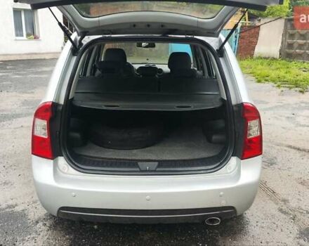 Серый Киа Каренс, объемом двигателя 2 л и пробегом 249 тыс. км за 7850 $, фото 8 на Automoto.ua