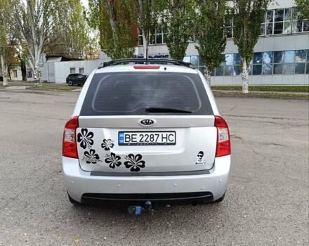 Киа Каренс 2007 в Николаеве на Automoto.ua Серый Киа Каренс, объемом двигателя 2 л и пробегом 230 тыс. км за 6000 $, фото 8 на Automoto.ua