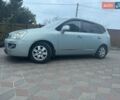 Серый Киа Каренс, объемом двигателя 2 л и пробегом 275 тыс. км за 4250 $, фото 1 на Automoto.ua