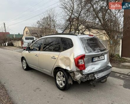 Сірий Кіа Каренс, об'ємом двигуна 1.99 л та пробігом 280 тис. км за 3350 $, фото 3 на Automoto.ua