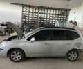 Серый Киа Каренс, объемом двигателя 2 л и пробегом 305 тыс. км за 2800 $, фото 3 на Automoto.ua