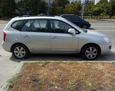 Сірий Кіа Каренс, об'ємом двигуна 2 л та пробігом 160 тис. км за 8150 $, фото 3 на Automoto.ua