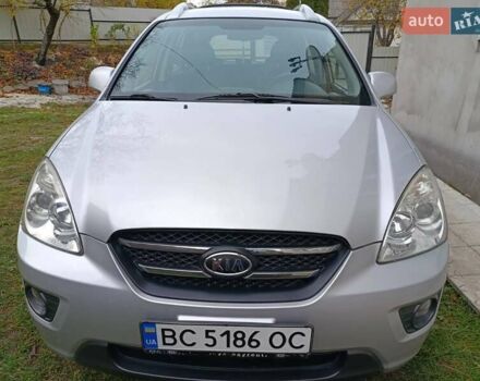 Серый Киа Каренс, объемом двигателя 2 л и пробегом 222 тыс. км за 5500 $, фото 1 на Automoto.ua