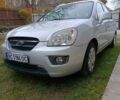 Серый Киа Каренс, объемом двигателя 2 л и пробегом 222 тыс. км за 5500 $, фото 11 на Automoto.ua