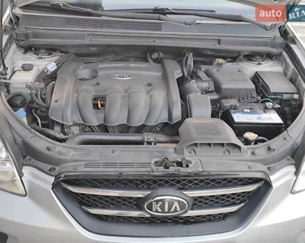 Серый Киа Каренс, объемом двигателя 2 л и пробегом 163 тыс. км за 5400 $, фото 23 на Automoto.ua