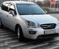 Серый Киа Каренс, объемом двигателя 2 л и пробегом 163 тыс. км за 5400 $, фото 10 на Automoto.ua