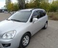 Киа Каренс 2007 в Николаеве на Automoto.ua Серый Киа Каренс, объемом двигателя 2 л и пробегом 230 тыс. км за 6000 $, фото 9 на Automoto.ua