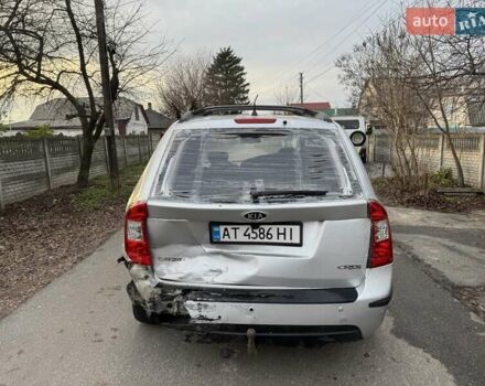Сірий Кіа Каренс, об'ємом двигуна 1.99 л та пробігом 280 тис. км за 3350 $, фото 4 на Automoto.ua