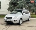 Серый Киа Каренс, объемом двигателя 2 л и пробегом 280 тыс. км за 4999 $, фото 9 на Automoto.ua