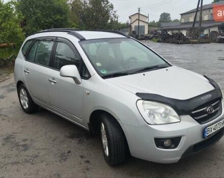 Серый Киа Каренс, объемом двигателя 2 л и пробегом 249 тыс. км за 7850 $, фото 2 на Automoto.ua