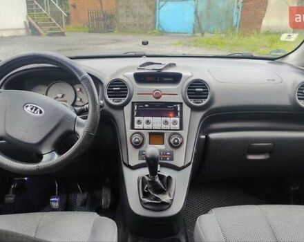 Серый Киа Каренс, объемом двигателя 2 л и пробегом 249 тыс. км за 7850 $, фото 7 на Automoto.ua