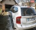 Сірий Кіа Каренс, об'ємом двигуна 2 л та пробігом 235 тис. км за 5100 $, фото 1 на Automoto.ua