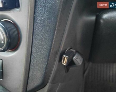 Серый Киа Каренс, объемом двигателя 2 л и пробегом 163 тыс. км за 5400 $, фото 33 на Automoto.ua