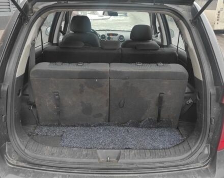 Киа Каренс 2007 в Киеве на Automoto.ua Серый Киа Каренс, объемом двигателя 2 л и пробегом 450 тыс. км за 2700 $, фото 3 на Automoto.ua