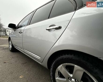 Серый Киа Каренс, объемом двигателя 2 л и пробегом 280 тыс. км за 4999 $, фото 18 на Automoto.ua