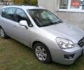 Серый Киа Каренс, объемом двигателя 2 л и пробегом 222 тыс. км за 5500 $, фото 1 на Automoto.ua