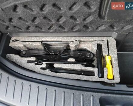 Серый Киа Каренс, объемом двигателя 2 л и пробегом 163 тыс. км за 5400 $, фото 50 на Automoto.ua