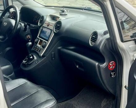 Серый Киа Каренс, объемом двигателя 2 л и пробегом 173 тыс. км за 6700 $, фото 15 на Automoto.ua