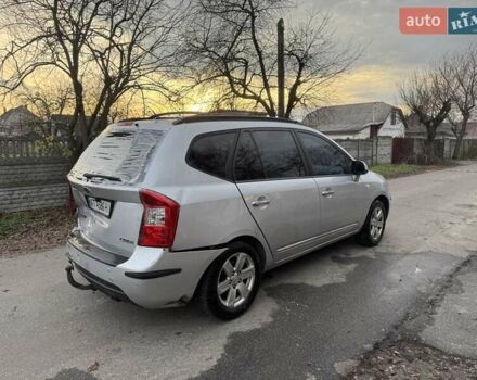 Сірий Кіа Каренс, об'ємом двигуна 1.99 л та пробігом 280 тис. км за 3350 $, фото 5 на Automoto.ua