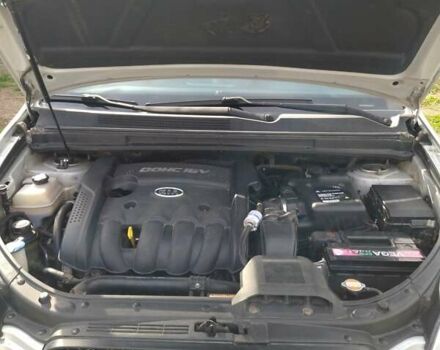Сірий Кіа Каренс, об'ємом двигуна 2 л та пробігом 219 тис. км за 6600 $, фото 8 на Automoto.ua
