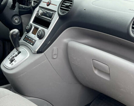 Сірий Кіа Каренс, об'ємом двигуна 1.9 л та пробігом 210 тис. км за 5500 $, фото 20 на Automoto.ua