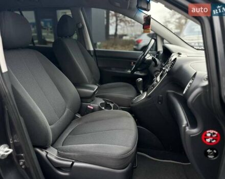 Серый Киа Каренс, объемом двигателя 2 л и пробегом 203 тыс. км за 5999 $, фото 13 на Automoto.ua