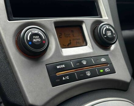 Серый Киа Каренс, объемом двигателя 2 л и пробегом 203 тыс. км за 5999 $, фото 22 на Automoto.ua