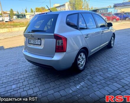 Серый Киа Каренс, объемом двигателя 2 л и пробегом 115 тыс. км за 6800 $, фото 5 на Automoto.ua