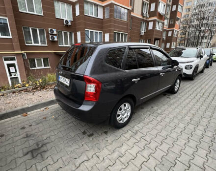 Серый Киа Каренс, объемом двигателя 2 л и пробегом 305 тыс. км за 5900 $, фото 2 на Automoto.ua