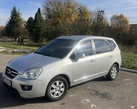 Сірий Кіа Каренс, об'ємом двигуна 2 л та пробігом 273 тис. км за 6300 $, фото 5 на Automoto.ua
