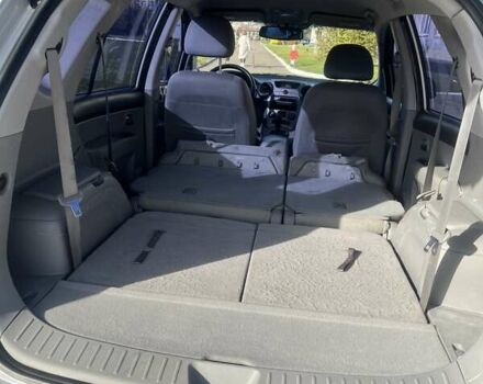 Сірий Кіа Каренс, об'ємом двигуна 2 л та пробігом 273 тис. км за 6300 $, фото 20 на Automoto.ua