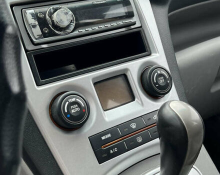 Сірий Кіа Каренс, об'ємом двигуна 1.9 л та пробігом 210 тис. км за 5500 $, фото 21 на Automoto.ua