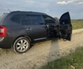 Серый Киа Каренс, объемом двигателя 2 л и пробегом 300 тыс. км за 6900 $, фото 7 на Automoto.ua