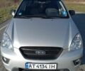 Серый Киа Каренс, объемом двигателя 2 л и пробегом 238 тыс. км за 5800 $, фото 1 на Automoto.ua