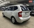 Сірий Кіа Каренс, об'ємом двигуна 2 л та пробігом 248 тис. км за 6700 $, фото 2 на Automoto.ua