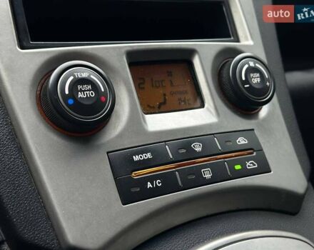 Серый Киа Каренс, объемом двигателя 2 л и пробегом 203 тыс. км за 5999 $, фото 22 на Automoto.ua